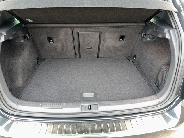 Volkswagen Golf GTI 2.0 TSI DSG GTI