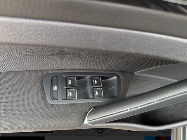 Volkswagen Golf GTI 2.0 TSI DSG GTI