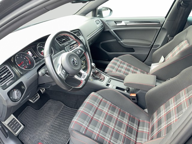 Volkswagen Golf GTI 2.0 TSI DSG GTI