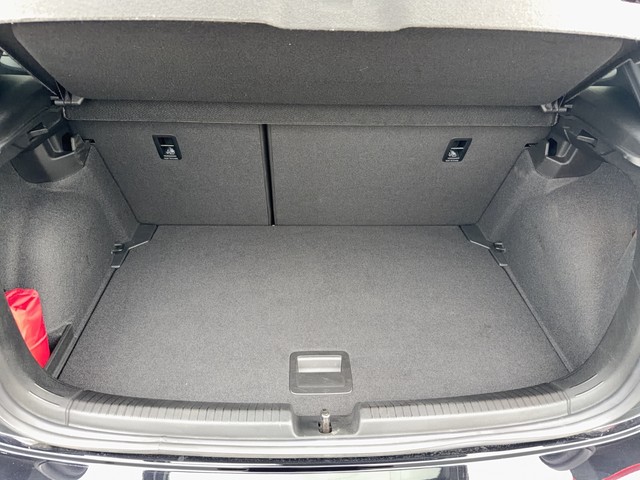 Volkswagen Polo 1.0 TSI DSG R-Line