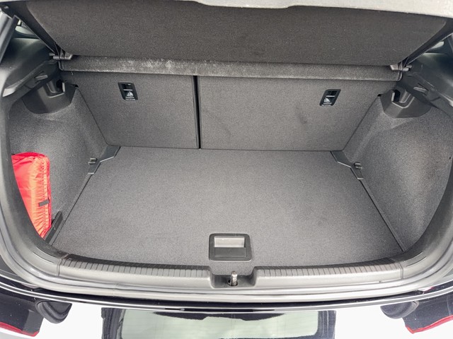 Volkswagen Polo 1.0 TSI DSG R-Line