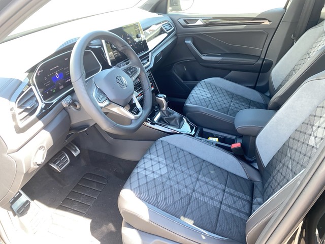 Volkswagen T-Roc 1.5 eTSI DSG R-Line