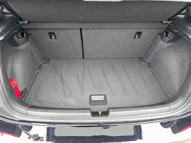 Volkswagen Polo 1.0 TSI DSG R-Line