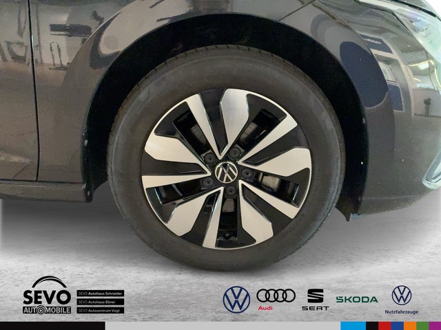 Volkswagen Golf 1.0 eTSI DSG MOVE