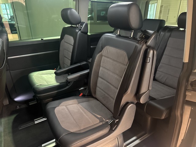 Volkswagen T6.1 Multivan 2.0 TDI DSG Generation Six